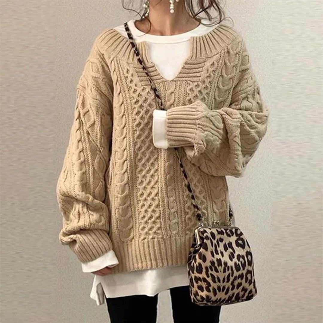 Oversized strikbluse til damer med v hals og snoninger