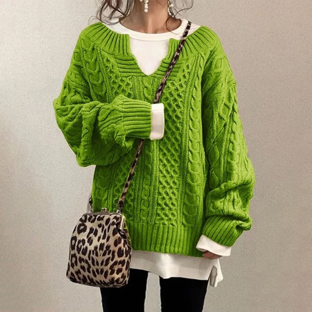 Oversized strikbluse til damer med v hals og snoninger