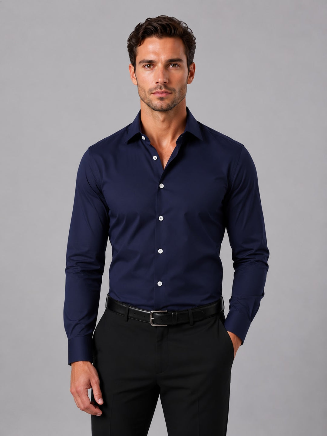 Marineblå slim fit skjorte herre med lange ærmer og hvide knapper