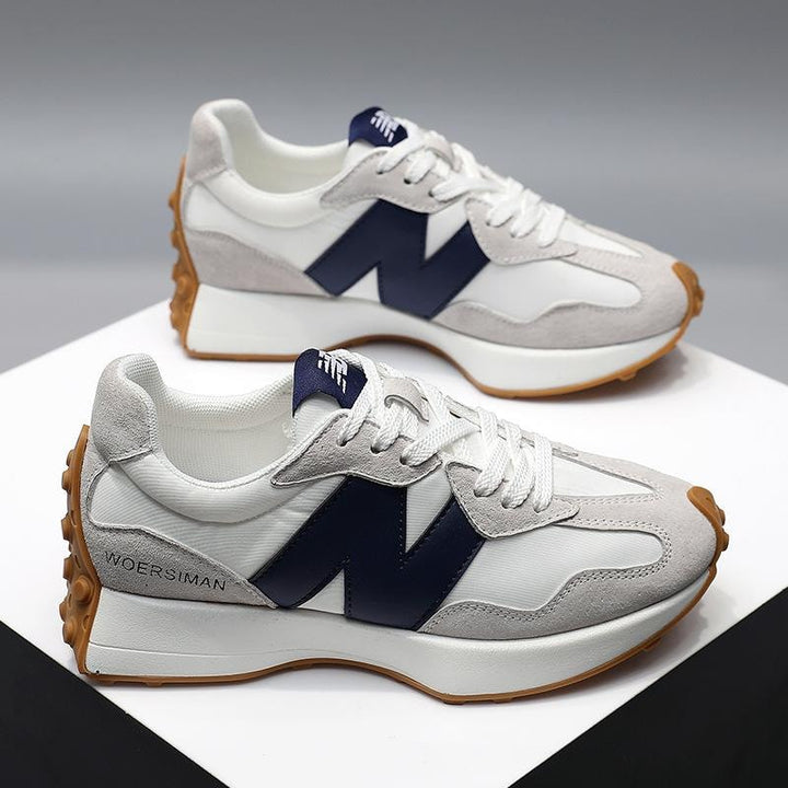 Sneakers dame med tyk sål og snørebånd i ruskind og mesh