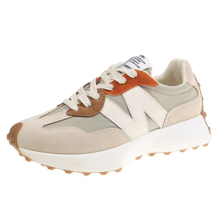 Sneakers dame med tyk sål og snørebånd i ruskind og mesh
